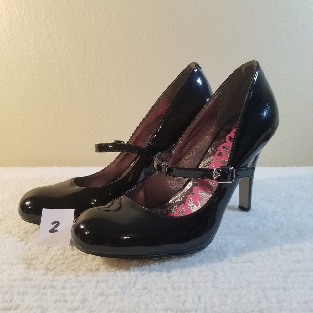 Mary jane high heels
